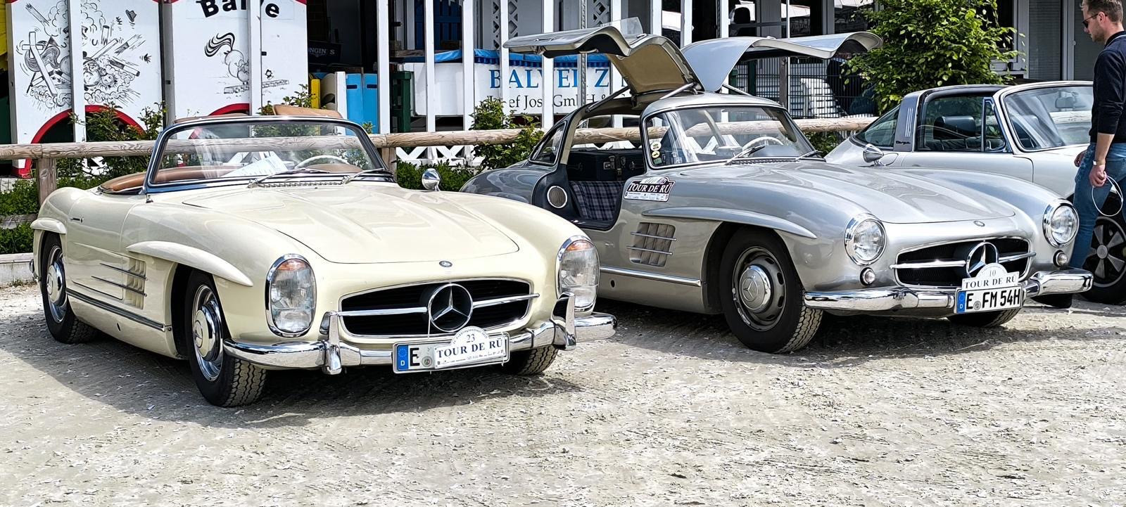 Der Mercedes-Benz 300 SL mit seinen charakteristischen Flügeltüren zählt zu den absoluten Klassikern der Oldtimer-Szene.